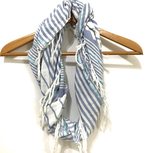 Blue and White Scarf - Picture 5 of 6